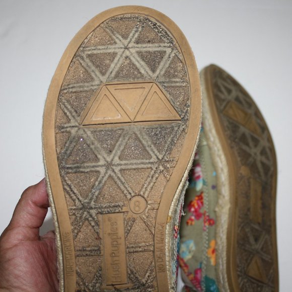 Size 8 Canvas Floral Print Hush Puppies Summer shoes runners Casual Beac… - Picture 3 of 4